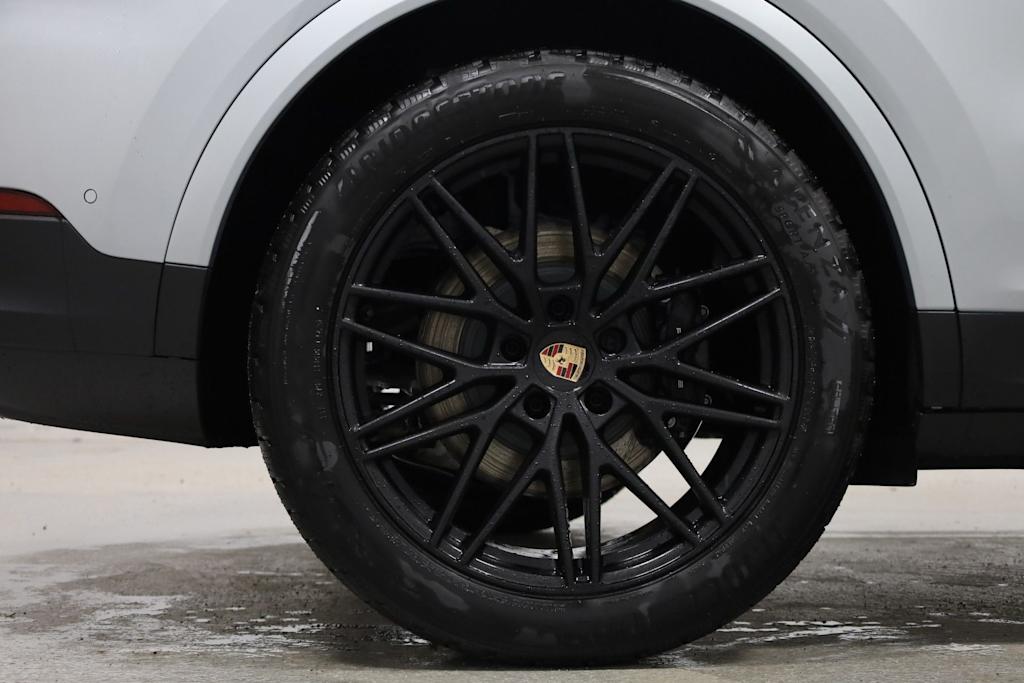 Thumbnail: 2026 Porsche Cayenne - 43