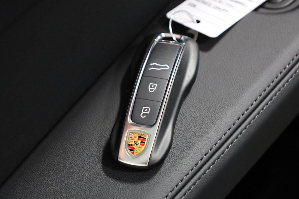 Thumbnail: 2026 Porsche Cayenne - 44