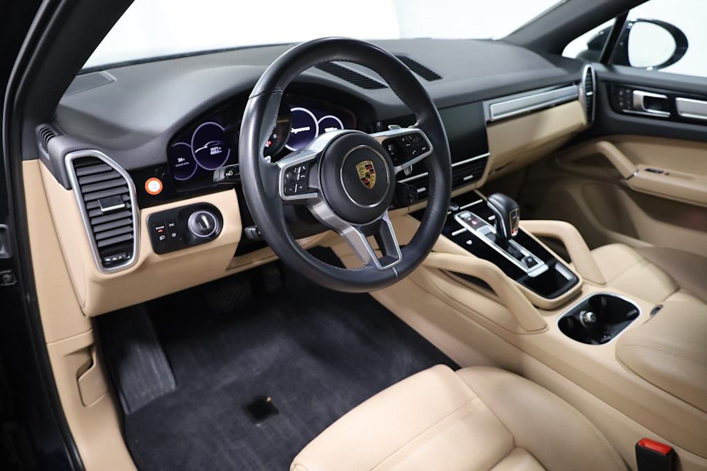 Thumbnail: 2023 Porsche Cayenne - 2