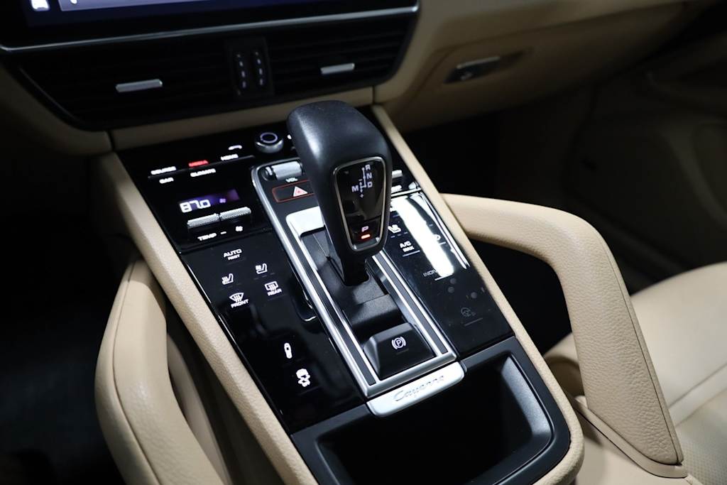 Thumbnail: 2023 Porsche Cayenne - 17