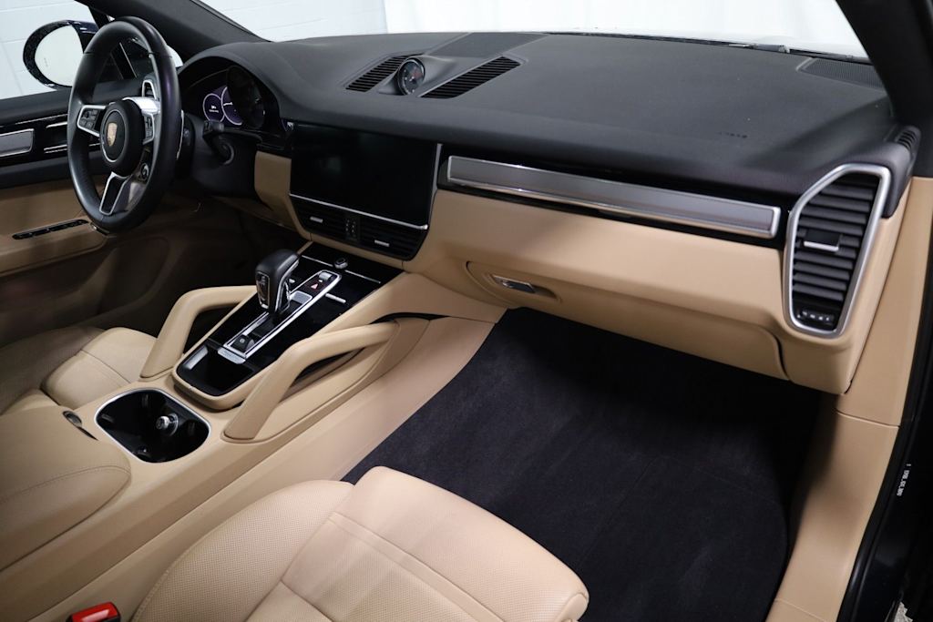 Thumbnail: 2023 Porsche Cayenne - 10