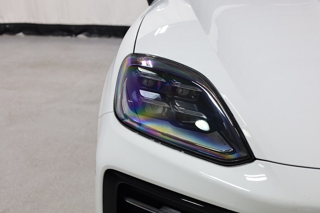 Thumbnail: 2026 Porsche Cayenne - 25