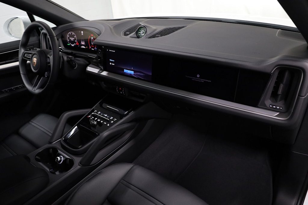 Thumbnail: 2026 Porsche Cayenne - 10