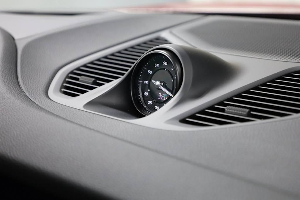 Thumbnail: 2025 Porsche Cayenne - 31