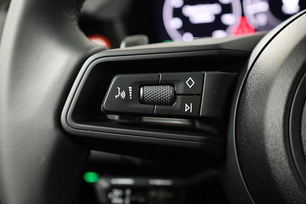 Thumbnail: 2025 Porsche Cayenne - 32