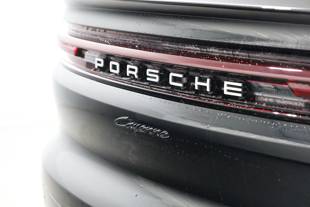 Thumbnail: 2026 Porsche Cayenne - 7