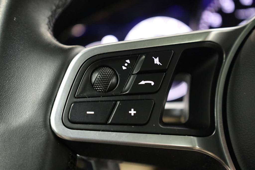 2021 Porsche Cayenne E-Hybrid 33