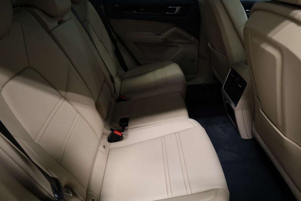 2021 Porsche Cayenne E-Hybrid 39