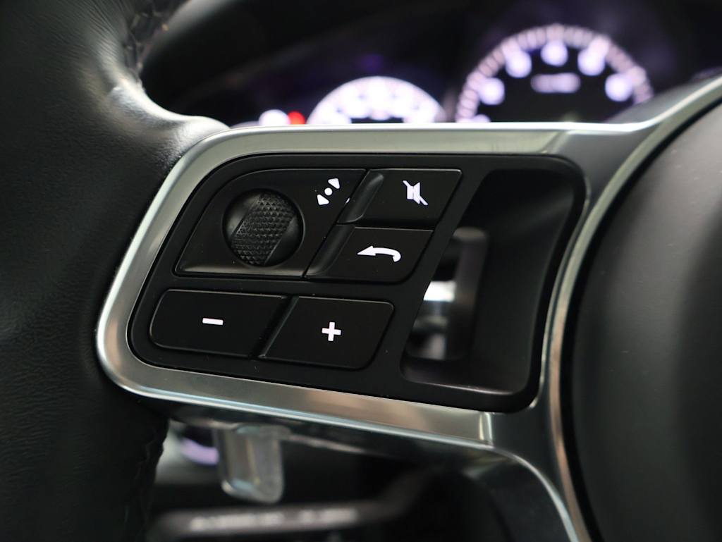 Thumbnail: 2023 Porsche Cayenne - 33