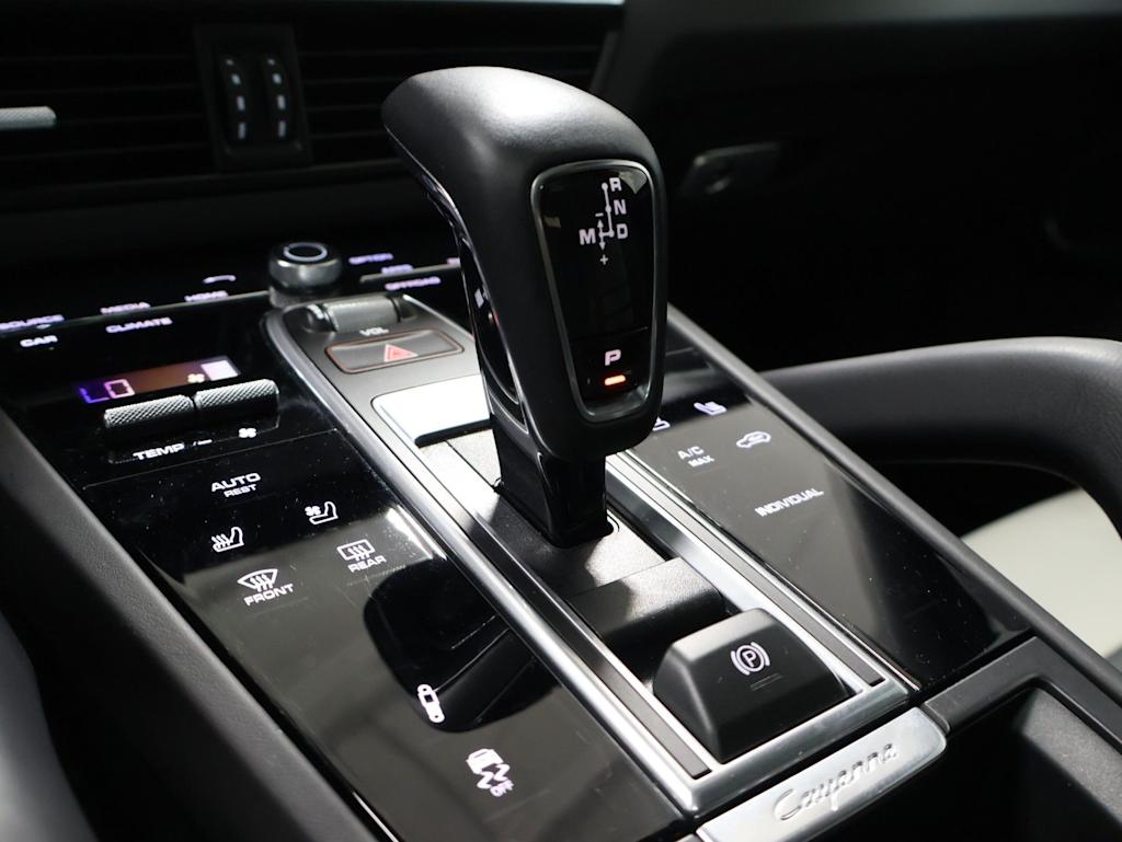 Thumbnail: 2023 Porsche Cayenne - 17