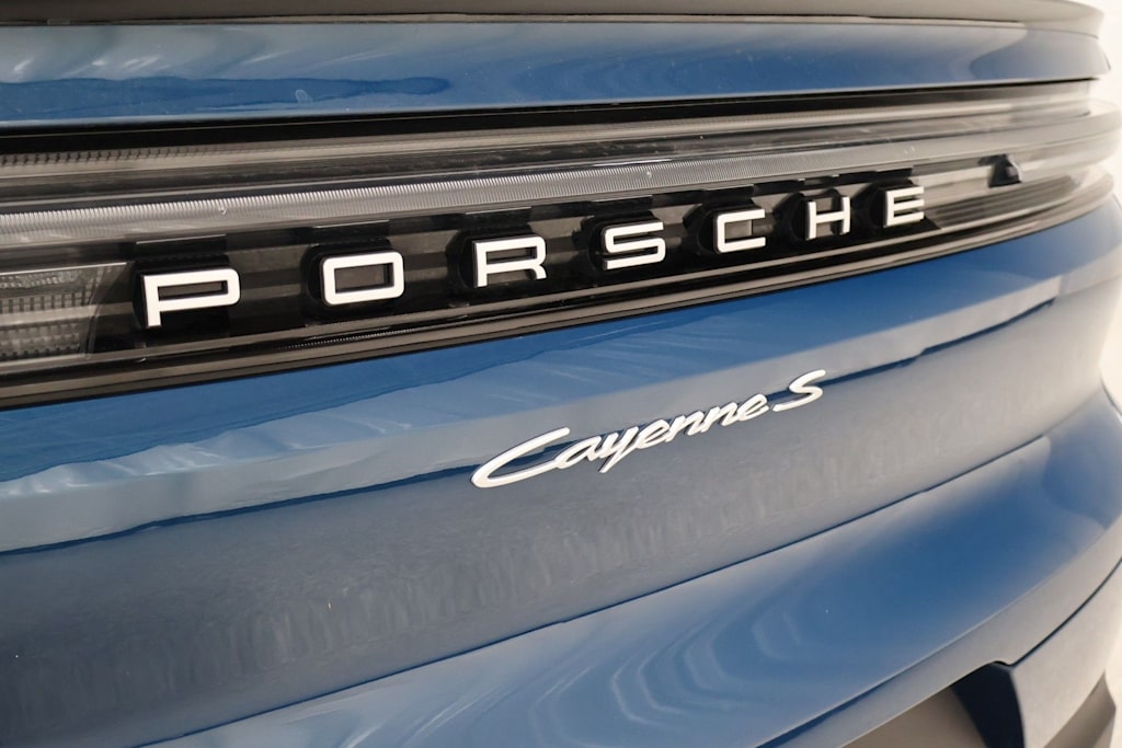 Thumbnail: 2026 Porsche Cayenne - 7