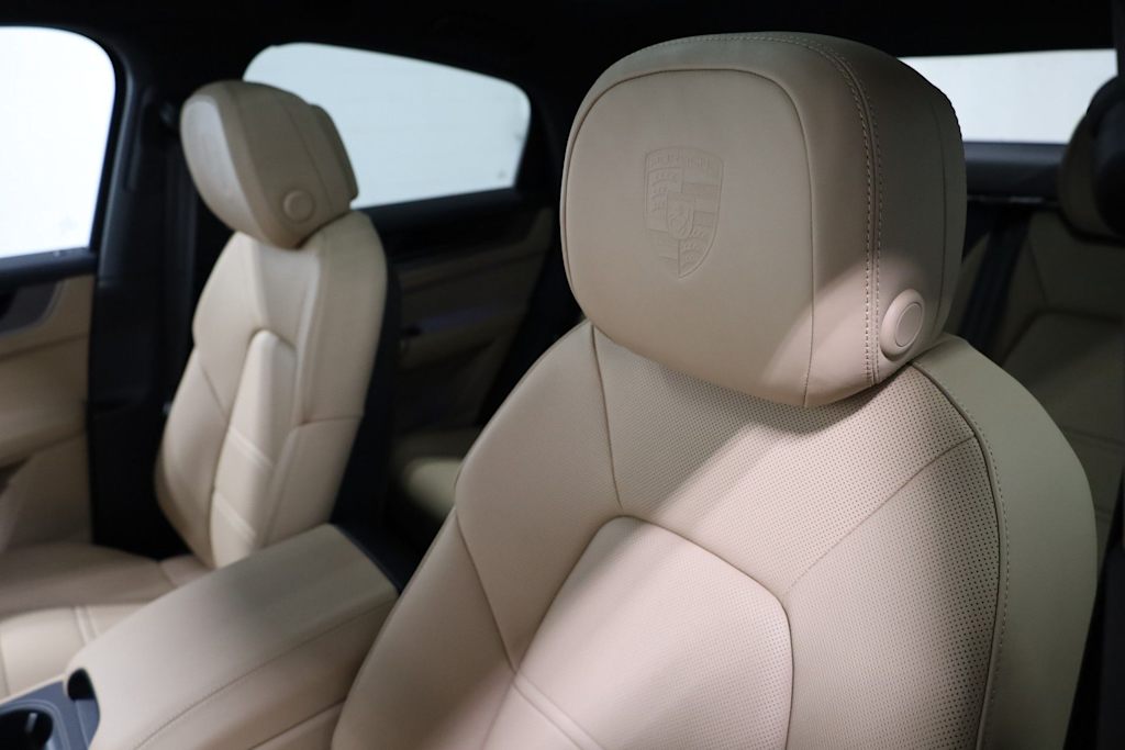 Thumbnail: 2026 Porsche Cayenne - 29