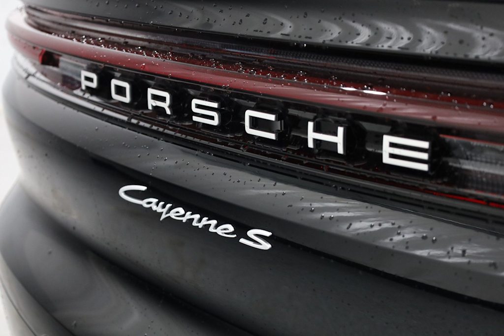 Thumbnail: 2026 Porsche Cayenne - 7