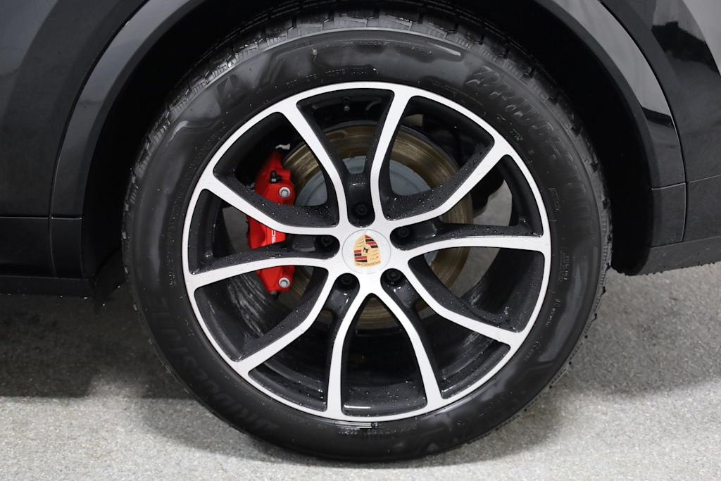 Thumbnail: 2026 Porsche Cayenne - 43
