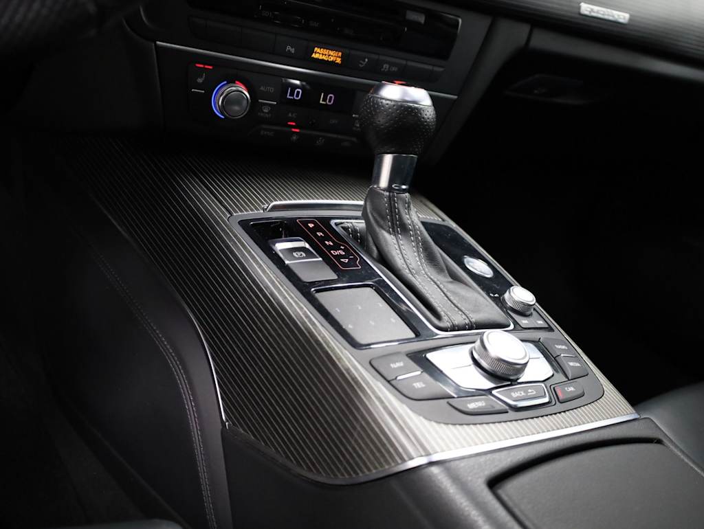 Thumbnail: 2014 Audi RS 7 - 33
