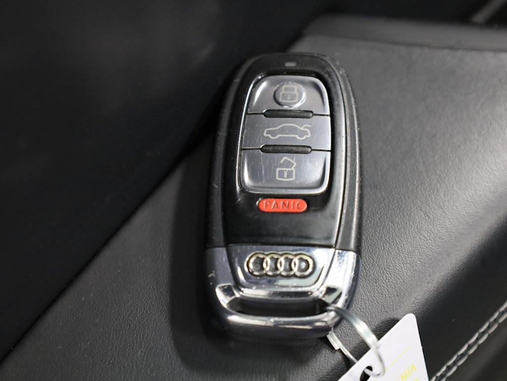 Thumbnail: 2014 Audi RS 7 - 42