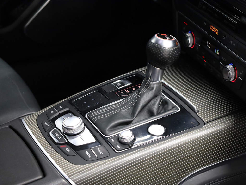 Thumbnail: 2014 Audi RS 7 - 17
