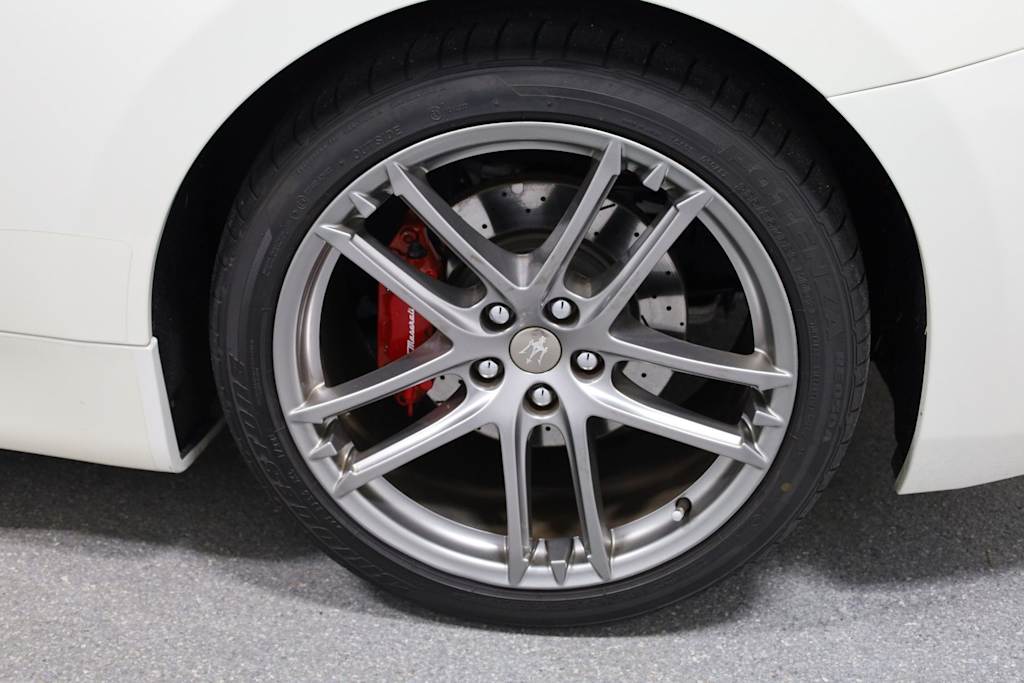 Thumbnail: 2018 Maserati GranTurismo - 41