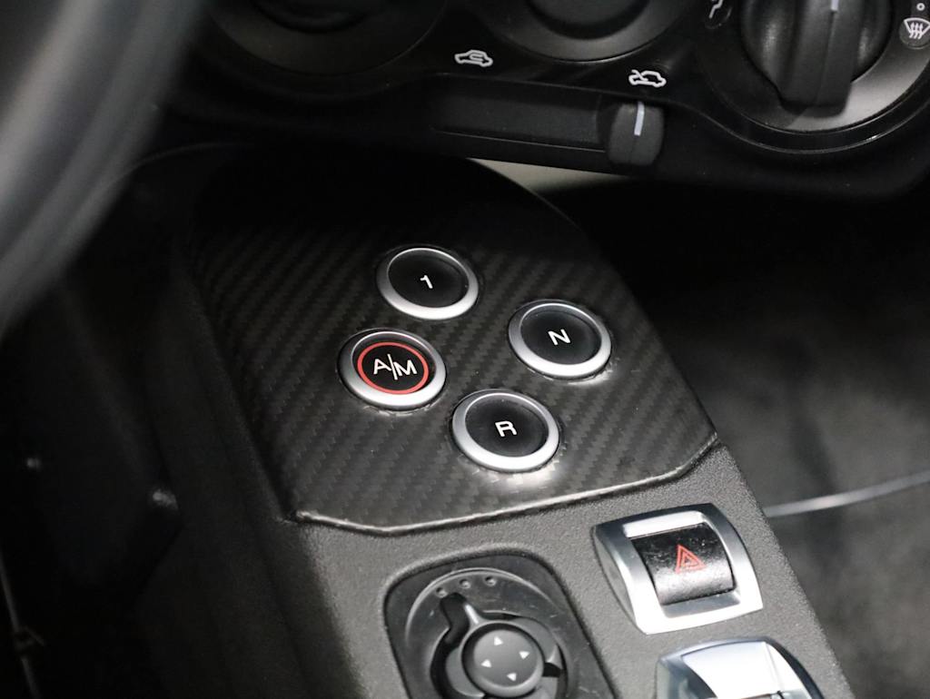 Thumbnail: 2016 Alfa Romeo 4C - 16