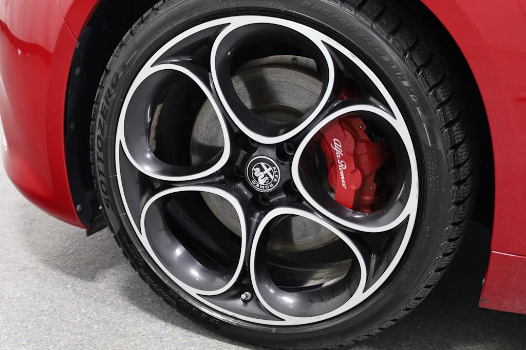 2022 Alfa Romeo Giulia Ti 40