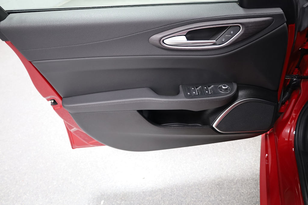 2022 Alfa Romeo Giulia Ti 26