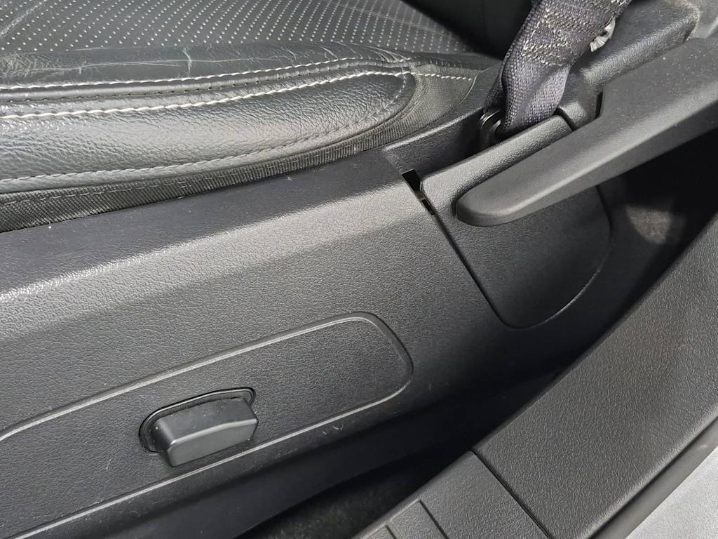 Thumbnail: 2017 Jeep Compass - 26