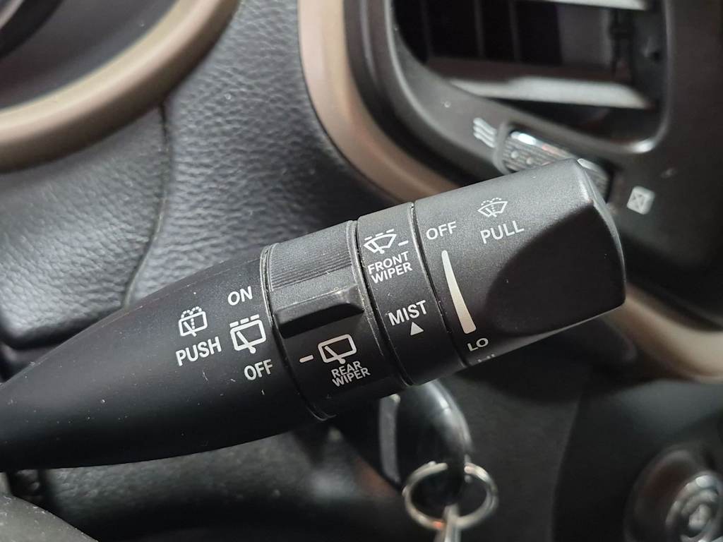 Thumbnail: 2016 Jeep Cherokee - 30