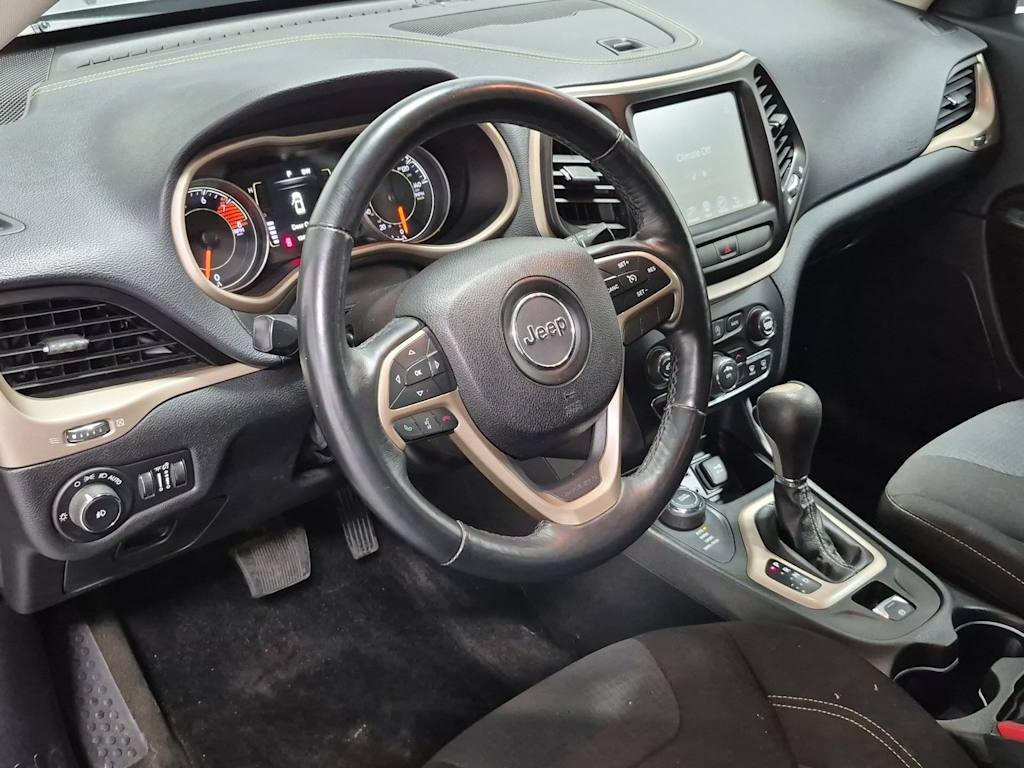Thumbnail: 2016 Jeep Cherokee - 2