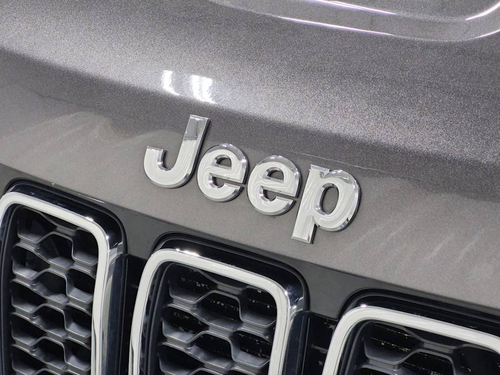 Thumbnail: 2019 Jeep Grand Cherokee - 7