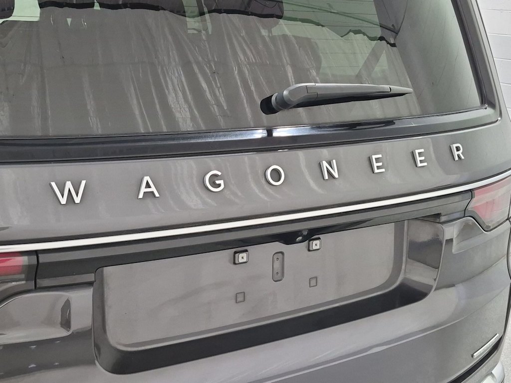 Thumbnail: 2024 Jeep Wagoneer - 26