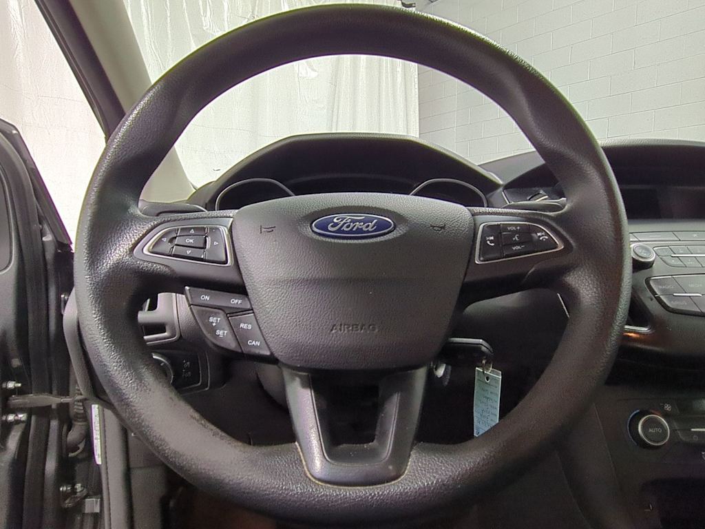 Thumbnail: 2018 Ford Focus - 14