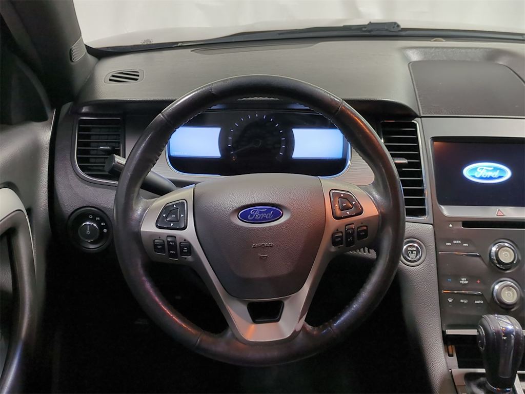 Thumbnail: 2016 Ford Taurus - 14