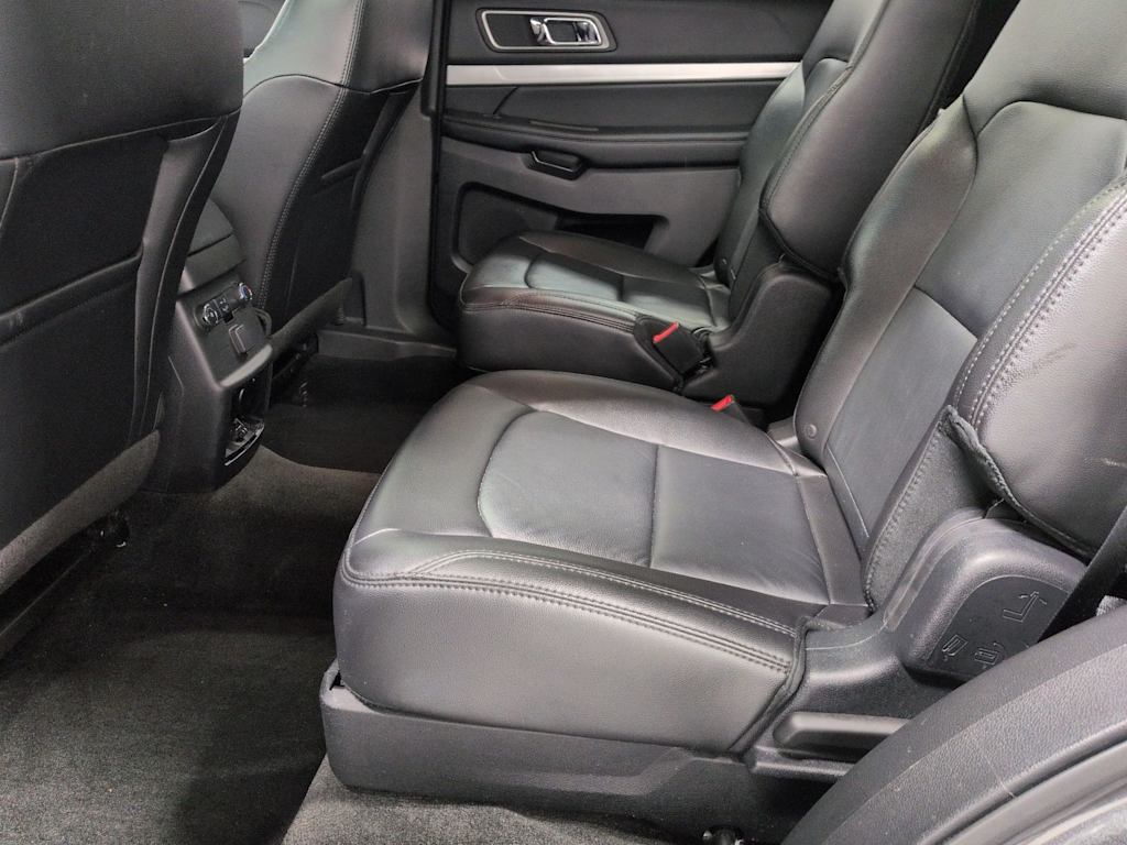 Thumbnail: 2017 Ford Explorer - 28