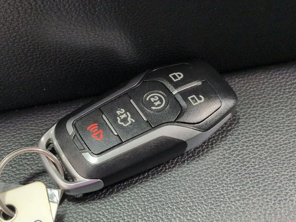Thumbnail: 2017 Ford Explorer - 17