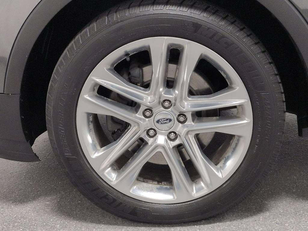 Thumbnail: 2017 Ford Explorer - 8
