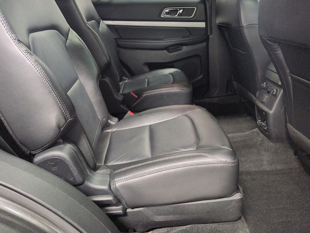 Thumbnail: 2017 Ford Explorer - 29