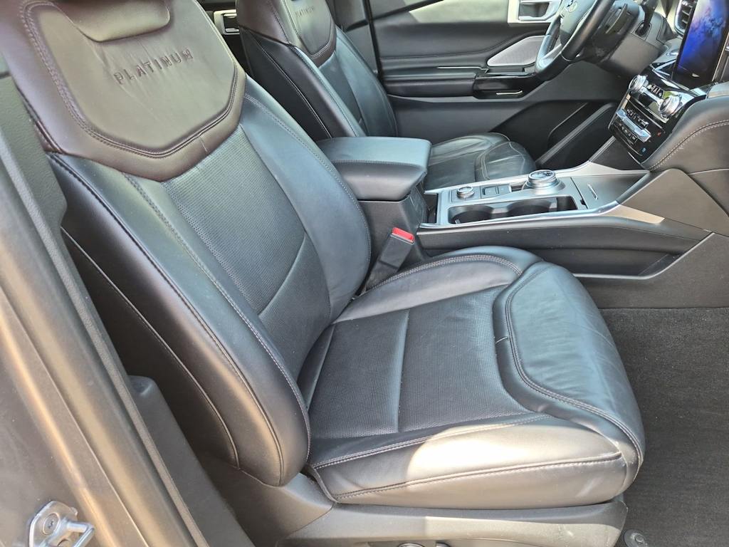 Thumbnail: 2021 Ford Explorer - 28