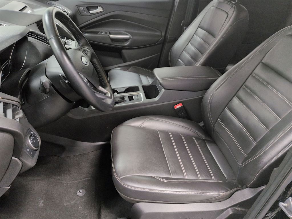 Thumbnail: 2017 Ford Escape - 11