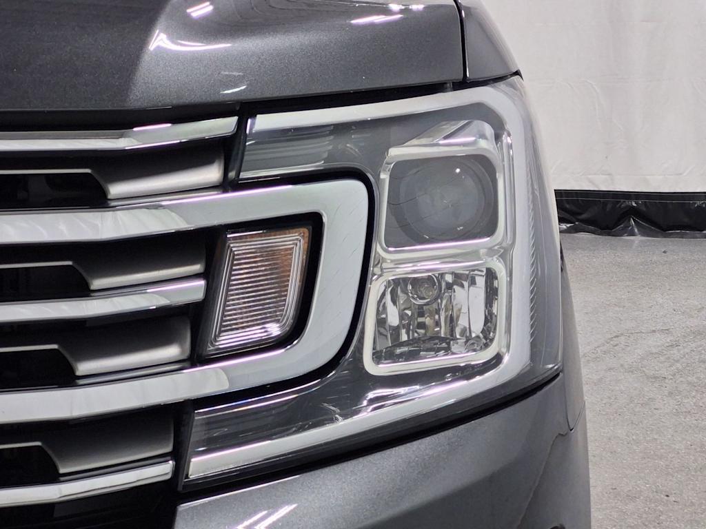 Thumbnail: 2020 Ford Expedition - 23