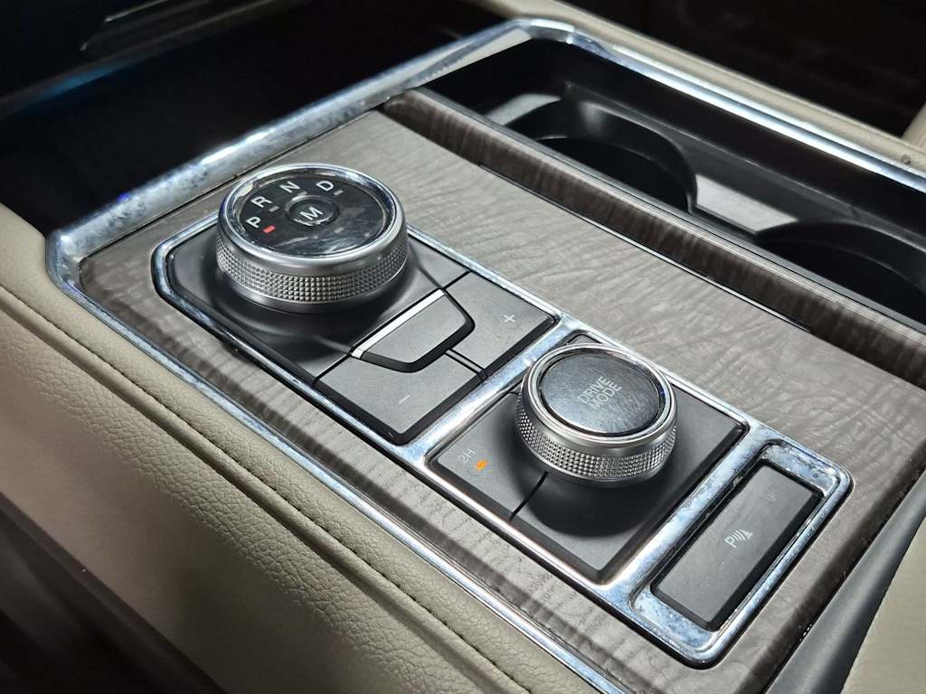 Thumbnail: 2020 Ford Expedition - 37