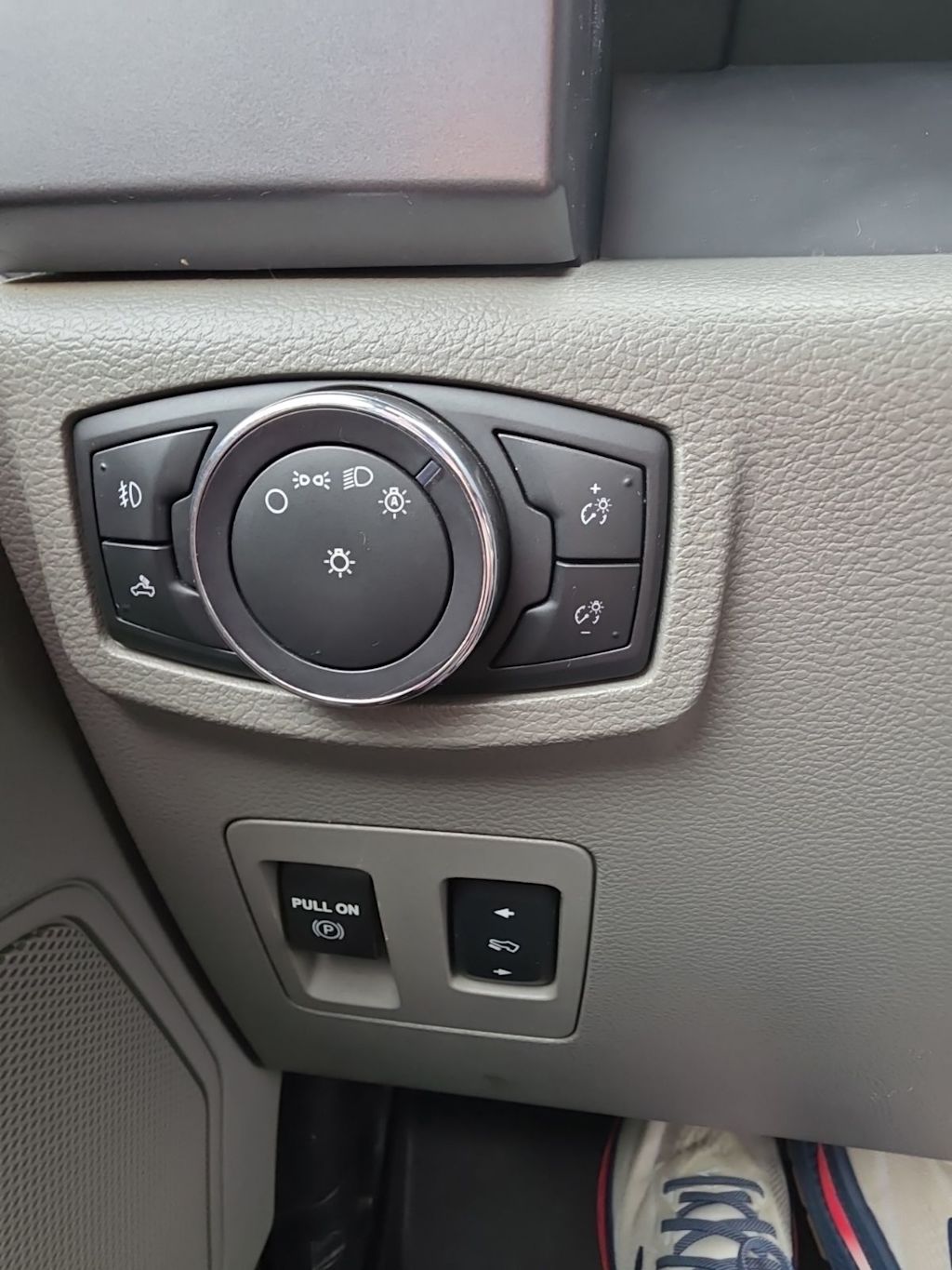 Thumbnail: 2016 Ford F-150 - 15