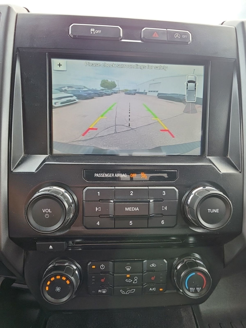 Thumbnail: 2016 Ford F-150 - 13