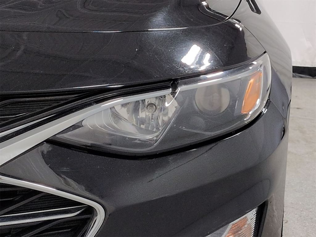 Thumbnail: 2020 Chevrolet Malibu - 25