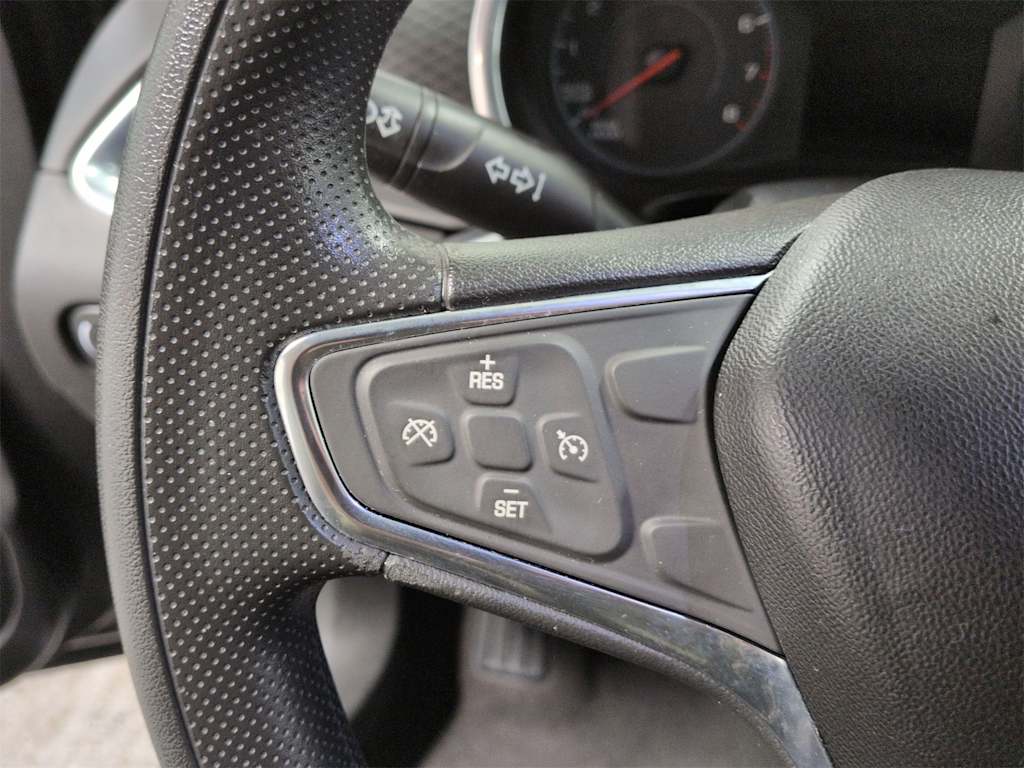 Thumbnail: 2020 Chevrolet Malibu - 32