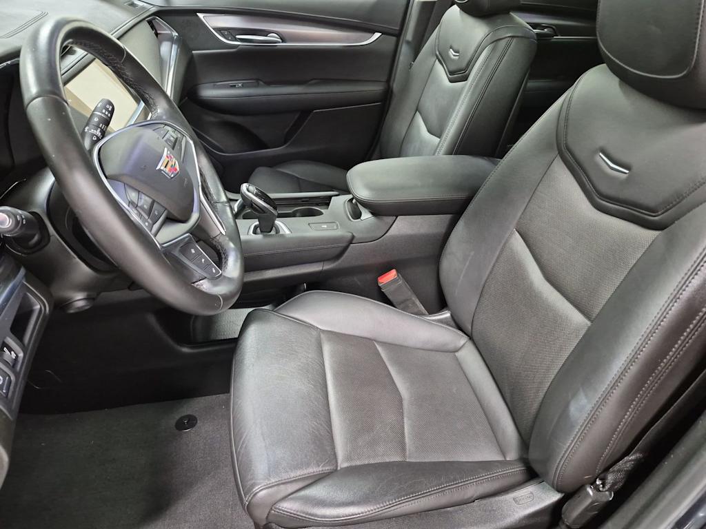 Thumbnail: 2019 Cadillac XT5 - 10