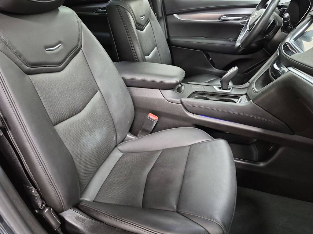 Thumbnail: 2019 Cadillac XT5 - 11