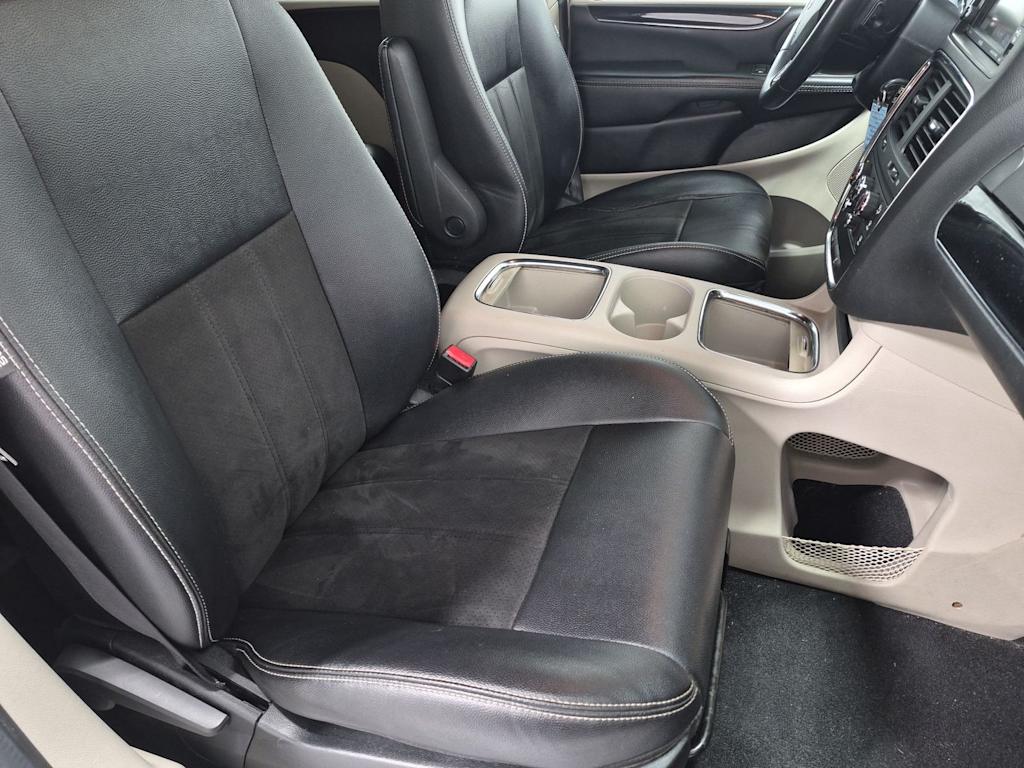 Thumbnail: 2019 Dodge Grand Caravan - 26