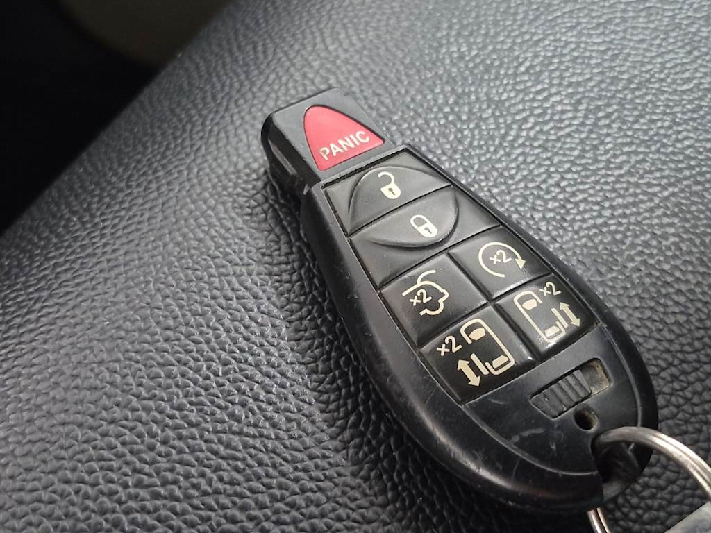 Thumbnail: 2019 Dodge Grand Caravan - 34