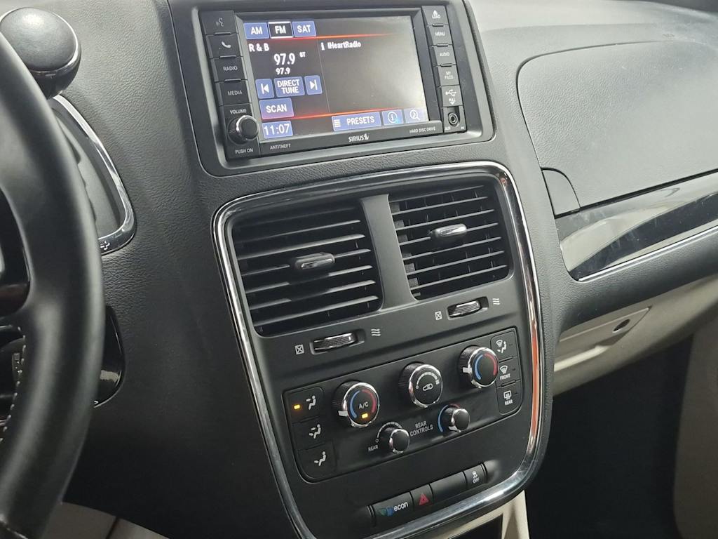 Thumbnail: 2019 Dodge Grand Caravan - 14