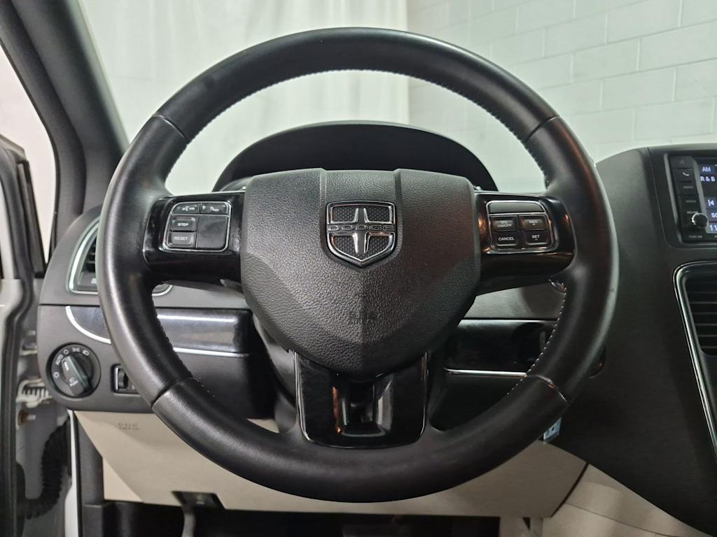 Thumbnail: 2019 Dodge Grand Caravan - 13